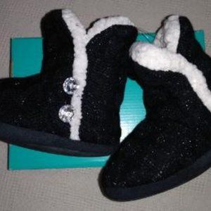 Capelli NY Kids black knit boots